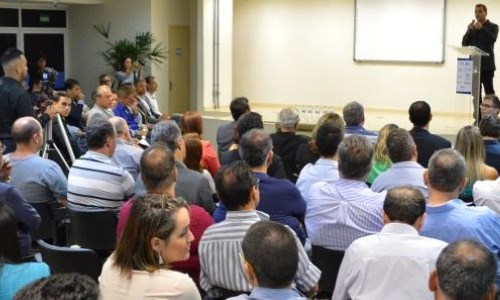 Entidades empresariais lançam CODECBM em noite de encontro com prefeitáveis