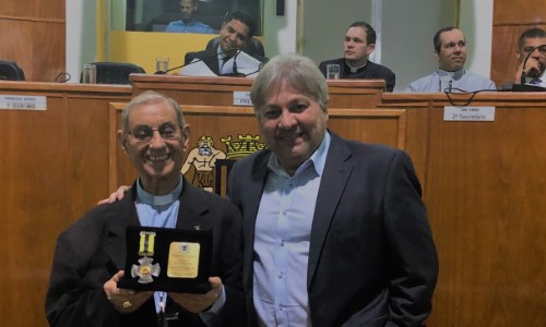 Câmara de VR entrega medalha São Francisco de Assis