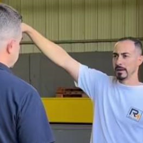 Prefeito de Resende comemora expansão de empresa e criação de novos empregos