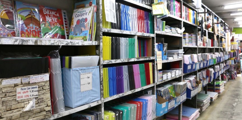 Procon de Barra Mansa orienta sobre compra consciente de material escolar no retorno às aulas