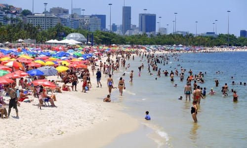 Rio de Janeiro bate recorde histórico e chega à marca de 2,2 milhões de turistas internacionais em 2025
