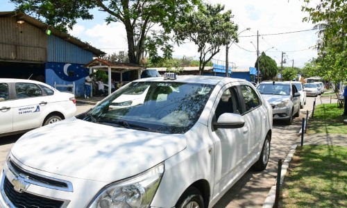 Resende recebe vistoria de táxis pelo Instituto de Pesos e Medidas