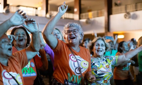 Anúncio da Viagem da Melhor Idade em 2026 terá shows com Biafra e Nico Rezende em VR