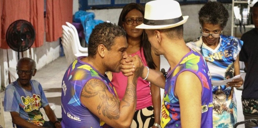 Volta Redonda: João Felipe é a voz que traduz a alma do Bloco da Vida em samba