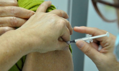 Volta Redonda abre vacinação contra gripe para toda população