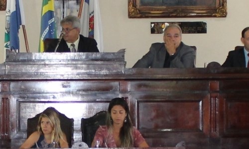 Vereadores de BM iniciam ano legislativo comprometidos com a reconstrução da cidade