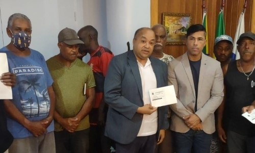Secretaria de Agricultura de Barra do Piraí realiza entrega de carteirinha de pescador
