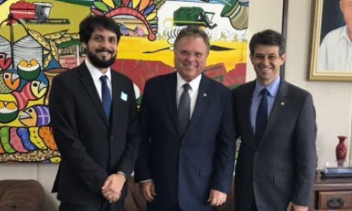 Prefeito de VR cumpre extensa agenda em Brasília