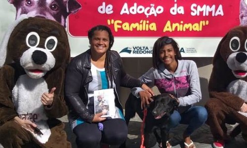 VR: Feira de adoção animal acontece neste sábado durante Rua de Compras