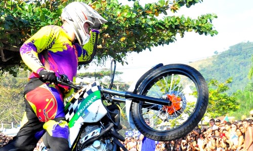  The Fevers e mais 13 bandas vão animar o Angra Moto Fest