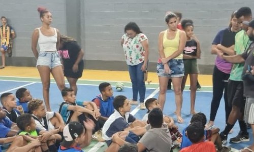 Ginásio poliesportivo do bairro Areal, em Barra do Piraí, começa a receber projetos 