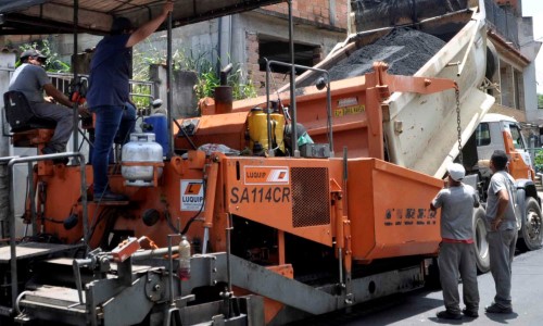 Barra Mansa segue com obras de asfaltamento no Boa Sorte