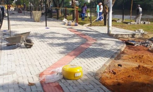 Obra na Beira Rio em Barra Mansa sofre ataque de vândalos