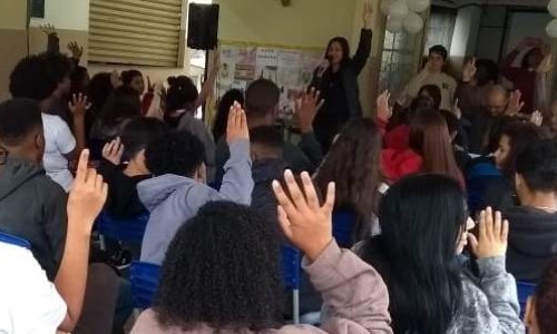 Roda de conversa em VR reforça a necessidade da tolerância religiosa na escola