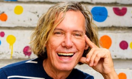 Cantor Eduardo Dussek se apresenta em Resende