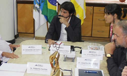 Prefeito de VR recebe novos empresários do município