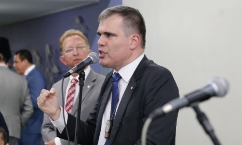 Deputado Antonio Furtado enaltece trabalho dos policiais na Câmara dos Deputados