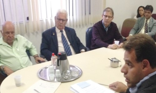  Readequação  Ferroviária: Entidades debatem local para reassentamento de famílias em BM