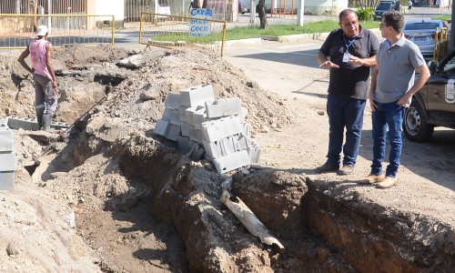 Prefeitura de Pinheiral inicia drenagem e pavimentação de ruas do Chalé