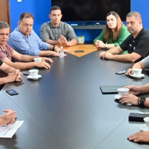 Prefeito de BM dá boas-vindas e estreita laços com novo diretor da ArcelorMittal