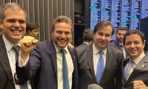 Deputado Antonio Furtado comemora aprovação de penas mais duras em casos de maus-tratos a animais