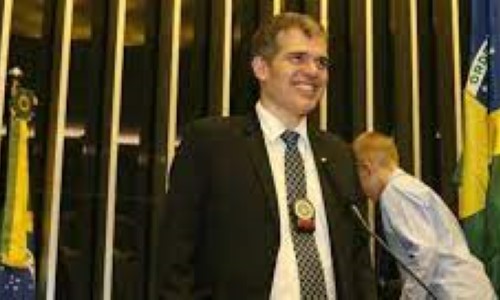 Deputado Antonio Furtado reforça articulações para aprovação do 14° salário