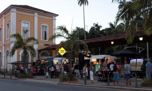 Câmara de BM aprova normas para serviço de food truck no município 