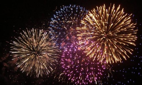 VR mantém cancelamentos de shows e anuncia queima de fogos descentralizada