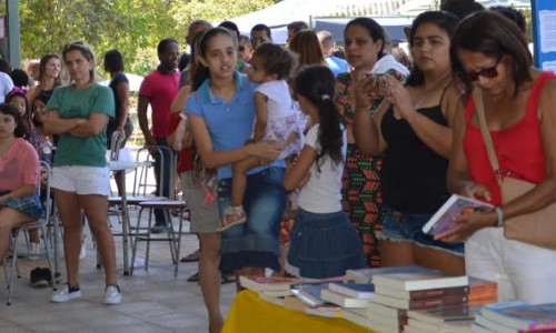 Feira Literária reúne mais de 2 mil pessoas em Porto Real