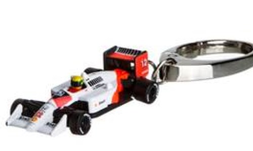 Produtos da marca Ayrton Senna são ideais para agradar os namorados fãs do tricampeão
