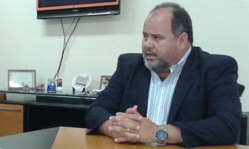 Prefeito e dois secretários de Barra Mansa são afastados por improbidade administrativa