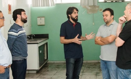 Prefeito de VR visita obras do Hospital Santa Margarida