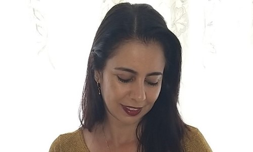 Semana da Criança tem lançamento do livro “A escola feliz”, de Layla Souza, em VR
