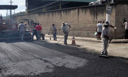   BM avança no asfaltamento de mais um trecho de acesso à cidade 