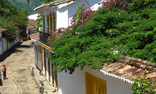 Feriado da Semana Santa movimenta o Estado
