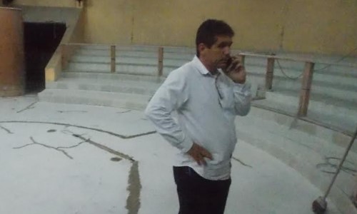 Presidente da Câmara de VR fiscaliza obra no plenário