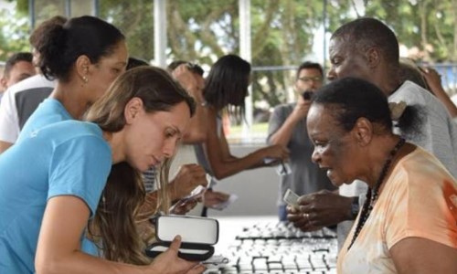 Projeto Novo Olhar entrega 700 óculos em Resende neste domingo