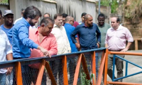 Em oito horas, prefeito de VR visita oito obras na cidade