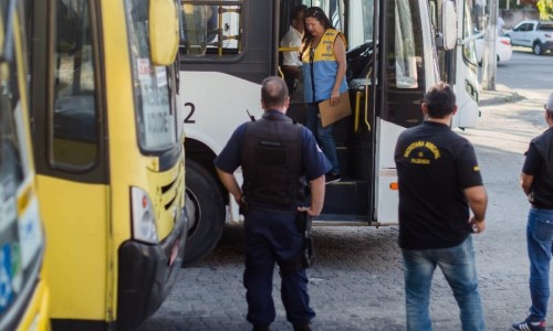 Fiscalizações nos transportes coletivos continuam em Volta Redonda