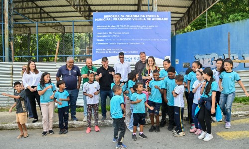 Prefeito de BM assina ordem de serviço para reforma da quadra do São Francisco de Assis