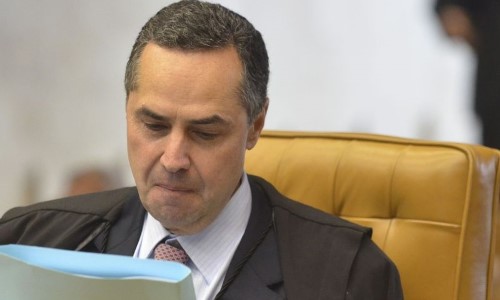 Presidente do TSE diz que adiamento das eleições é de responsabilidade do Congresso Nacional