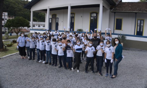 Prefeitura de Miguel Pereira é destaque com o Coral em Libras 