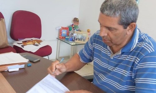 Prefeito de Quatis envia ao Legislativo projeto de lei para alterar datas de vencimento dos impostos