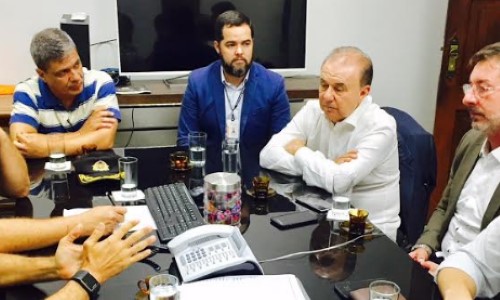 Angra: Assinado o convênio para a compra de 20 viaturas para a PM