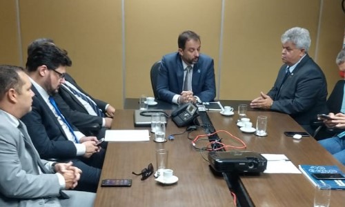 Deputado Cabeleireiro se reúne com Secretário de Fazenda para defender maior competitividade a BM