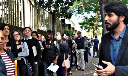 Empresa começa processo de seleção de 700 funcionários em VR