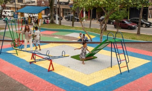 Prefeitura de Volta Redonda entrega reforma da praça no bairro São João