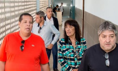 Escola municipal de VR recebe visita de secretários