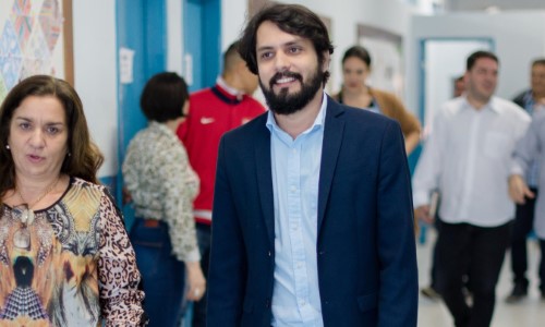 ‘Escola Tem Cultura’ tem participação do prefeito de VR