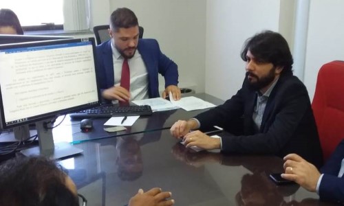 Prefeito de VR garante licitação e empregabilidade de funcionários da Sul Fluminense